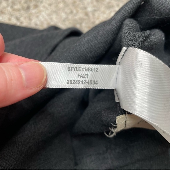 Madewell (Re)sourced Plush Mockneck Puff Sleeve Top in Charcoal Grey Small - Picture 7 of 9